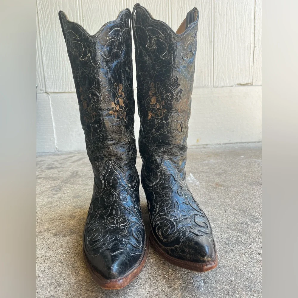 Corral Distressed Black Embroidered Heeled Boots - Picture 4 of 16